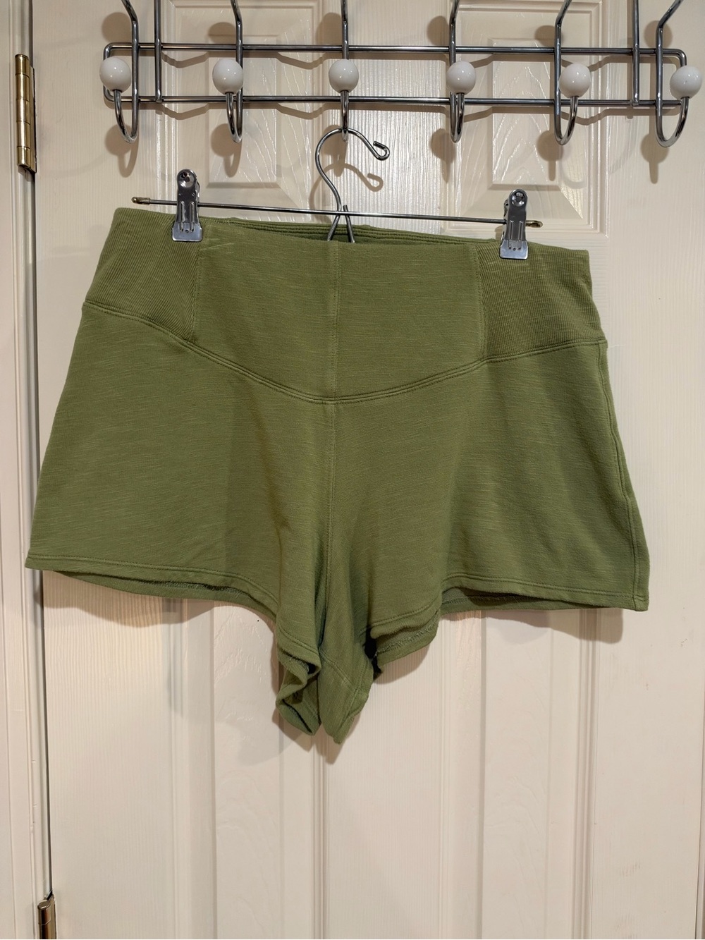 Daily Practice by Anthropologie Shorts – Size Medium